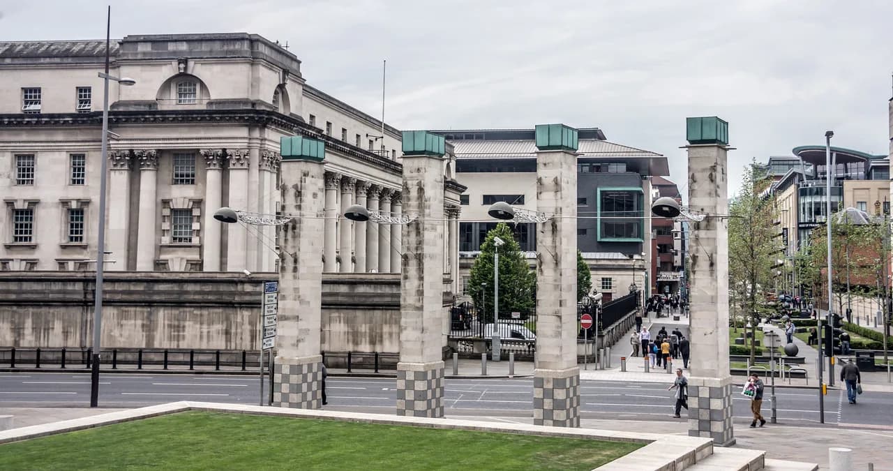 What to Pack for Belfast in May