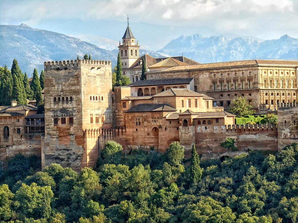 Granada Packing List: 9 Essential Categories for Your Trip