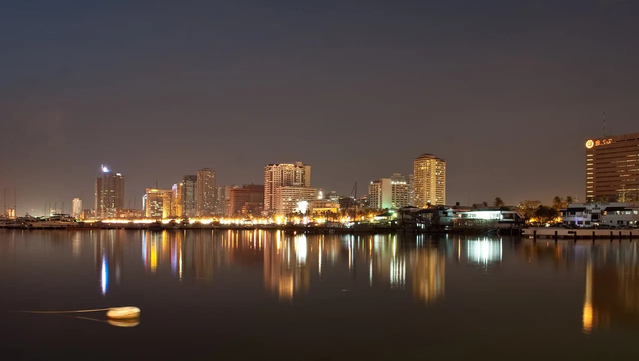 What to Pack for Manila Street Food and Markets