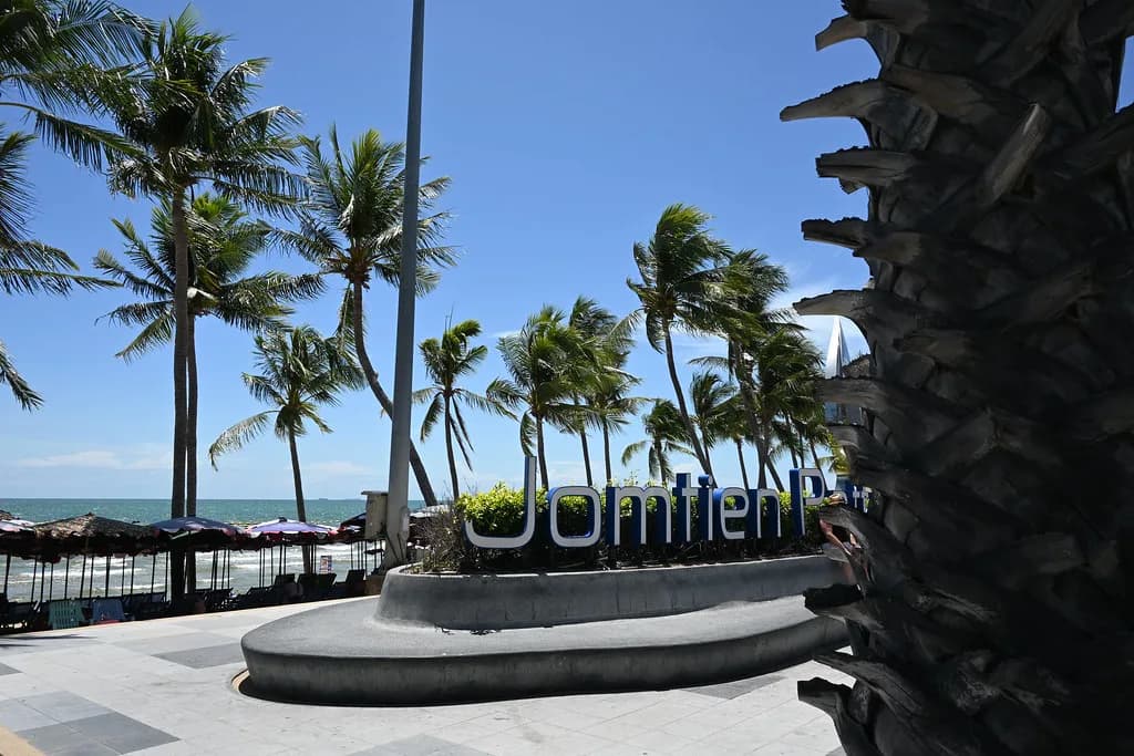 Pattaya Packing List: What to Wear for Heat, Beaches and Temples
