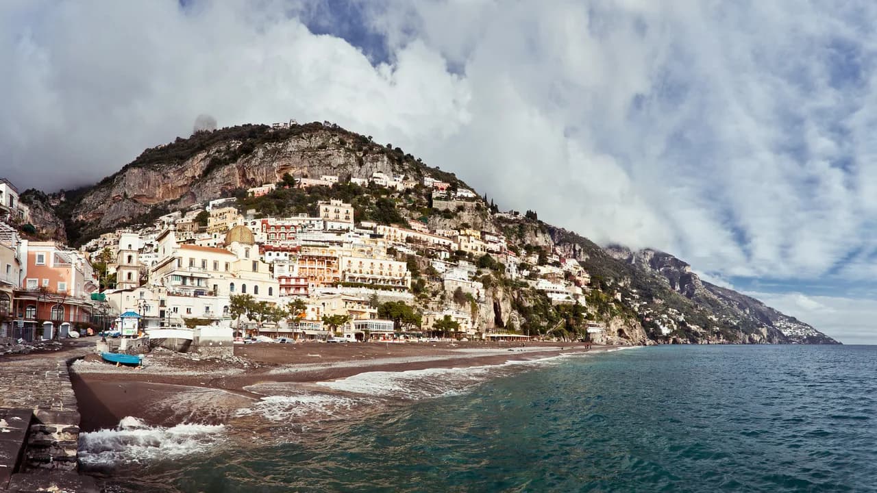 Positano Packing List for Stairs, Beaches, and Boat Days