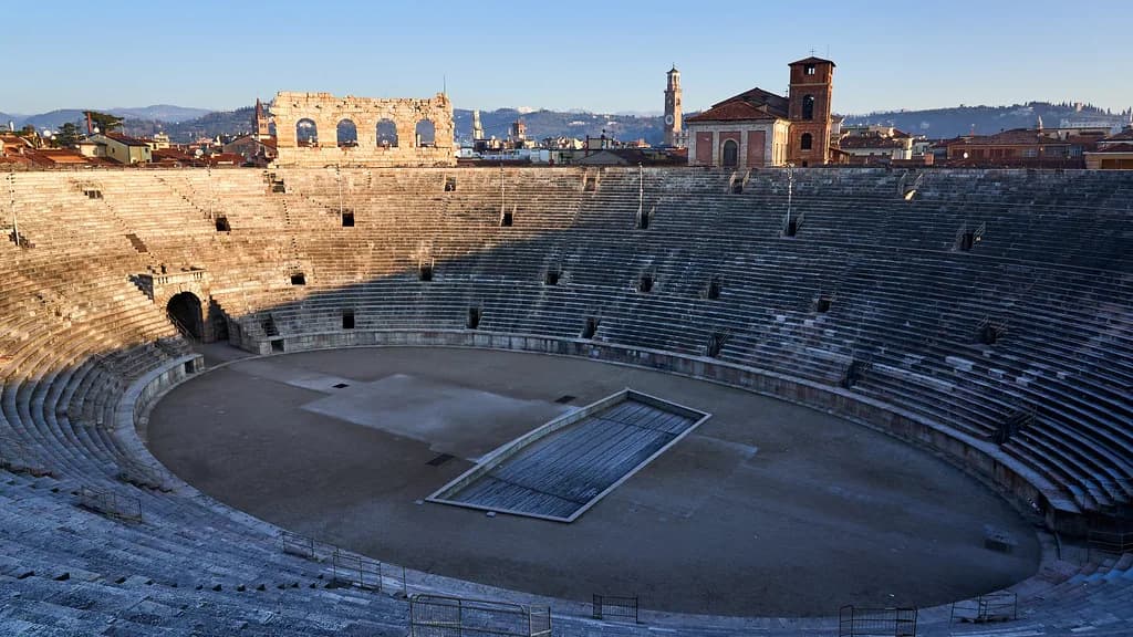10 Essentials for Your Verona Packing List