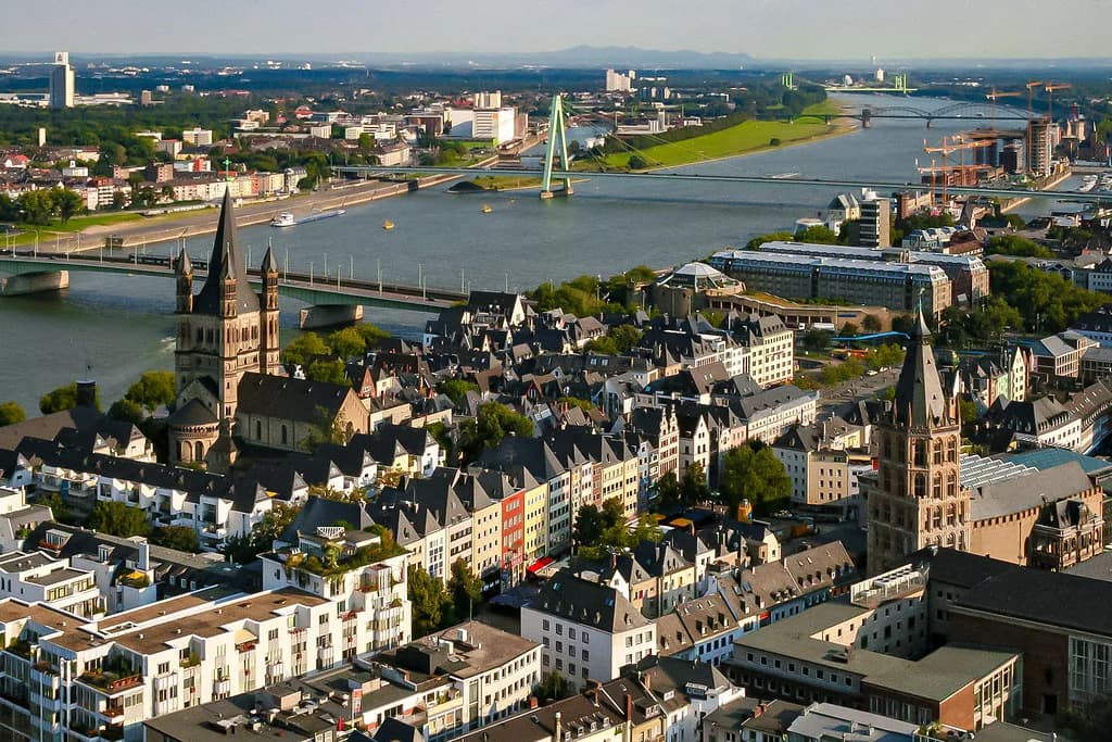 What to Wear in Cologne in January: Winter Packing Guide