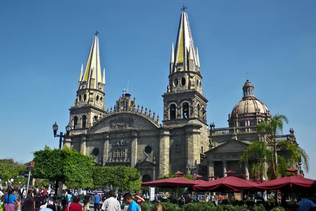 Guadalajara Nightlife Packing Guide: What to Wear After Dark