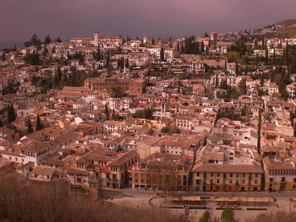 What to Wear in Granada in December: Ultimate Packing List