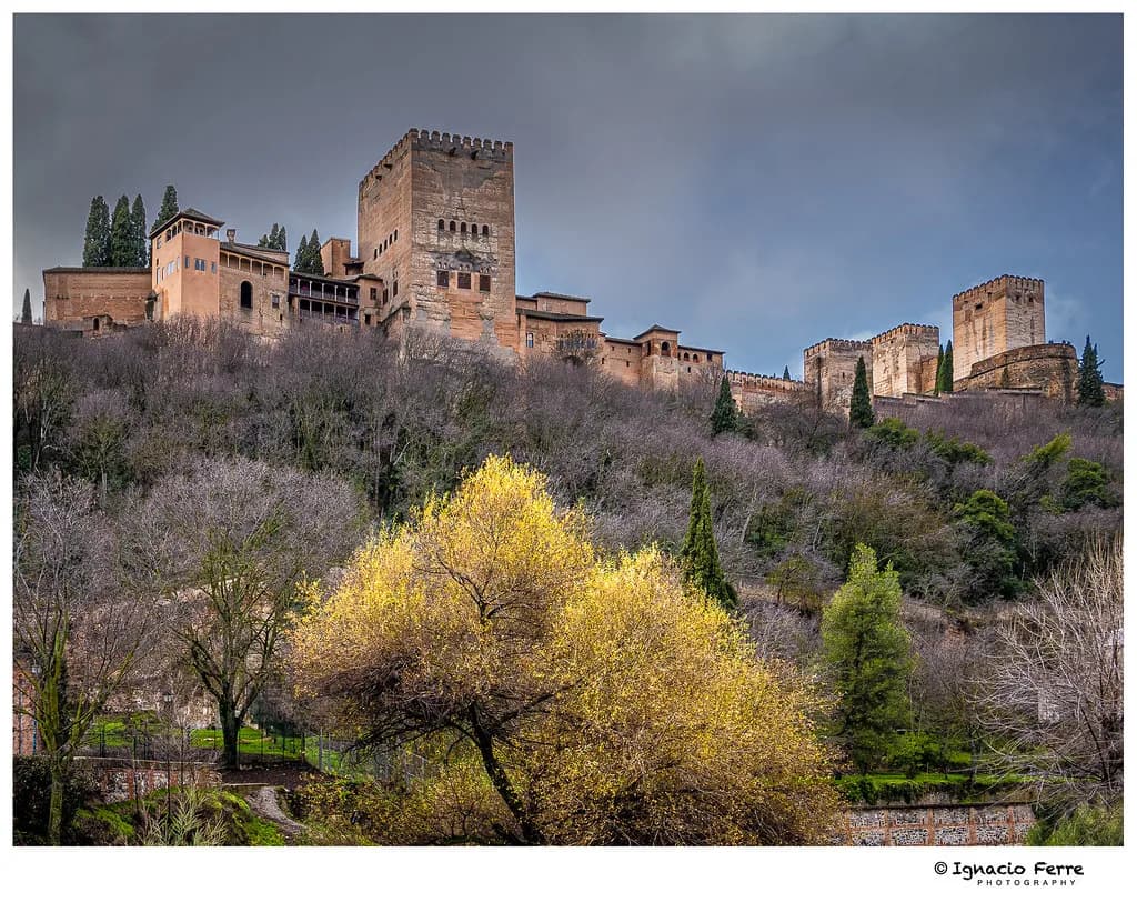 8 Essential Tips for What to Wear in Granada in February