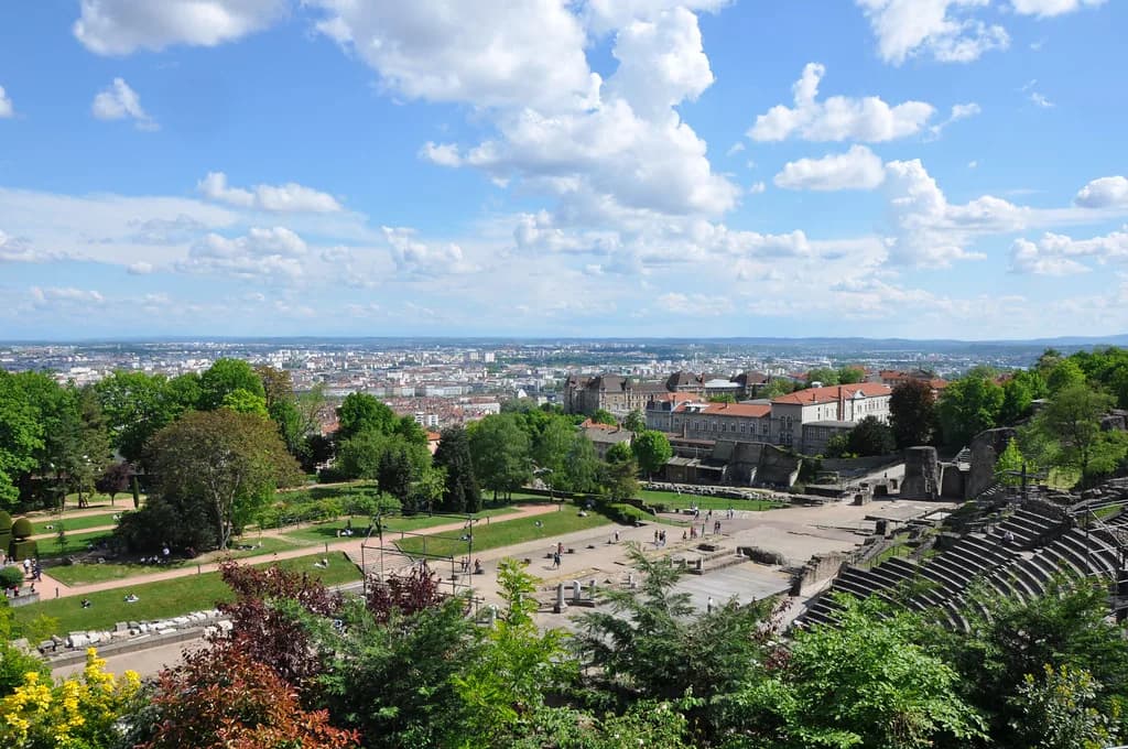 What to Wear in Lyon in May: 7 Essential Packing Tips
