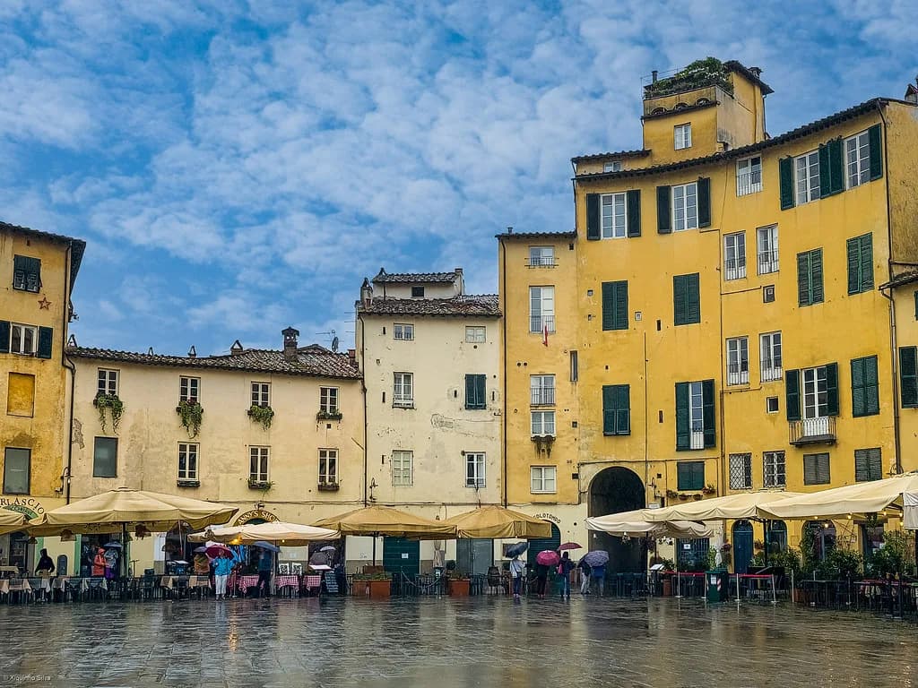 What to Wear in Lucca in September: Packing Guide