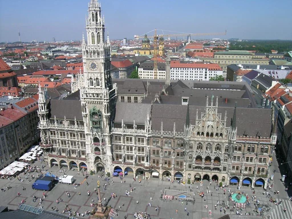 What to Wear in Munich in October: Packing Guide