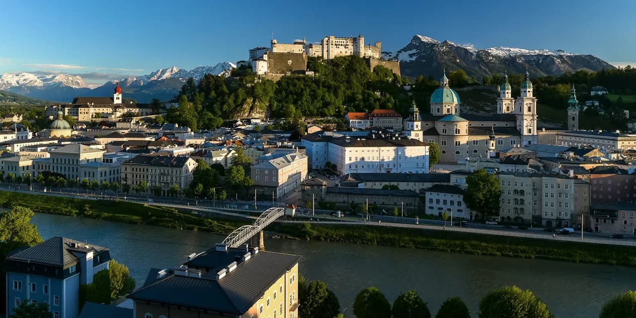 What to Wear in Salzburg in November: Packing Guide