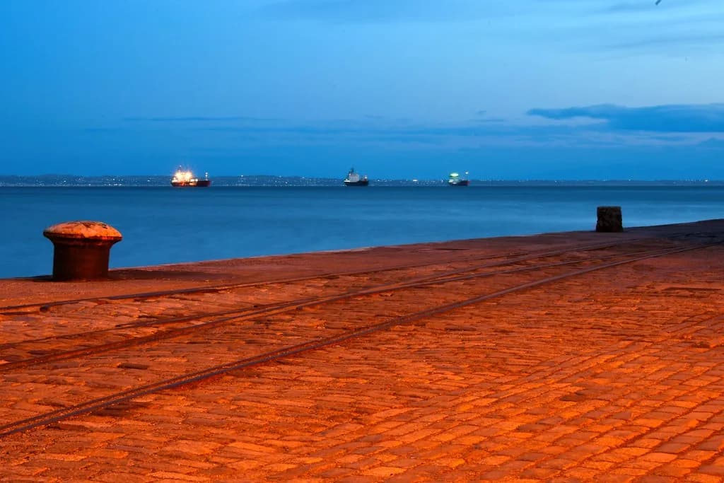 What to Wear in Thessaloniki in May: Packing Guide