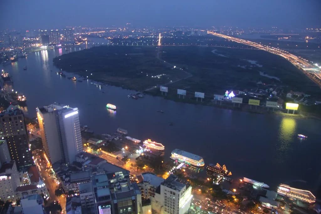 What to Wear to Temples in Ho Chi Minh City: A Packing Guide