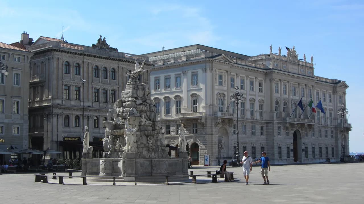 What to Wear in Trieste in September: Packing Guide
