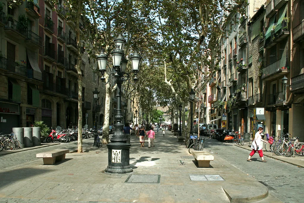What to wear in Barcelona in May