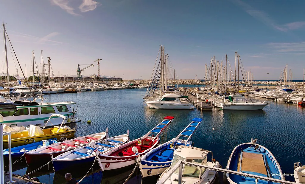 Panoramic view of Marseille, France, the harbour-city setting where December wind and uneven streets drive packing choices