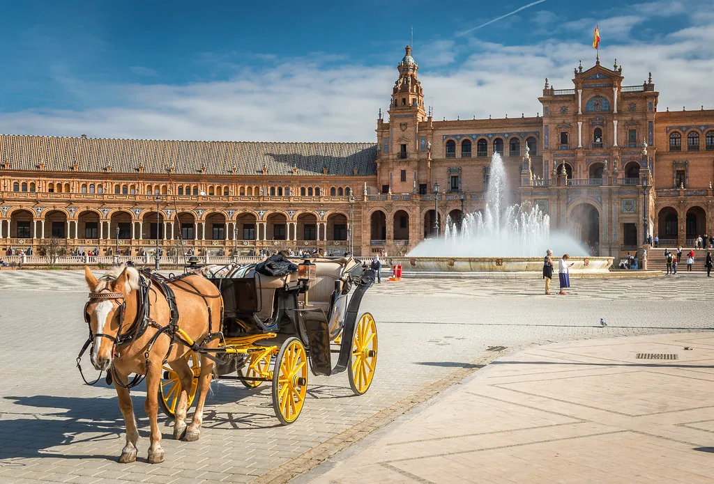 What to wear in Seville in April