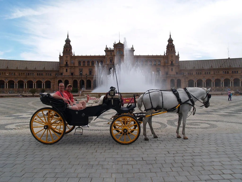 What to wear in Seville in April